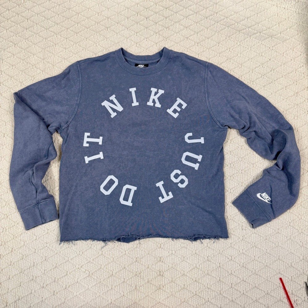 Nike Sportswear Just Do It Acid Wash Raw Hem Cropped Sweatshirt Navy Blue Small